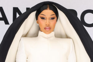 1. Cardi B Fuels Stefon Diggs Breakup Buzz After Instagram Wipe