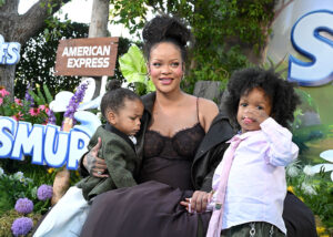 Rihanna Makes Red Carpet Debut With Sons At ‘Smurfs’ Premiere