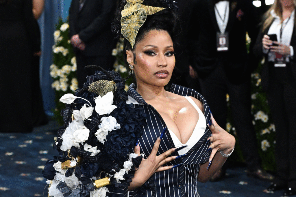 Nicki Minaj Says She’s “Snitching,” Summons The FBI, CIA & Politicians Over “Threat” Nicki Minaj Says She’s “Snitching,” Summons The FBI, CIA & Politicians Over “Threat”