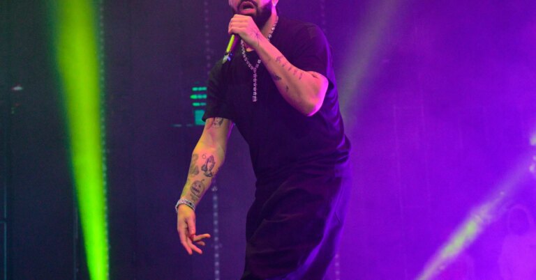 Drake Appears To Have Purchased 2Pac’s Iconic Death Row Chain In New Instagram Post
