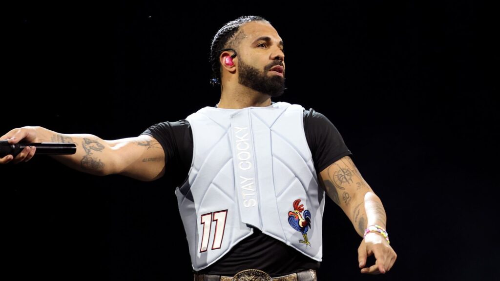 Drake Continues To Tease ‘Iceman’ Dropping Drake Continues To Tease ‘Iceman’ Dropping