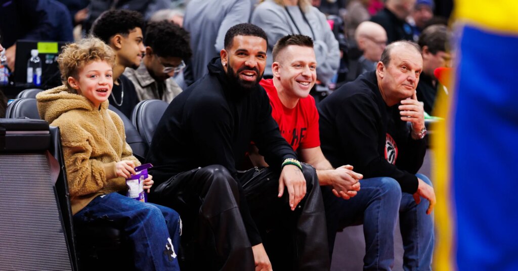 Drake Takes The 8-Ball Pool Game Too Seriously In Viral Video Drake Takes The 8-Ball Pool Game Too Seriously In Viral Video
