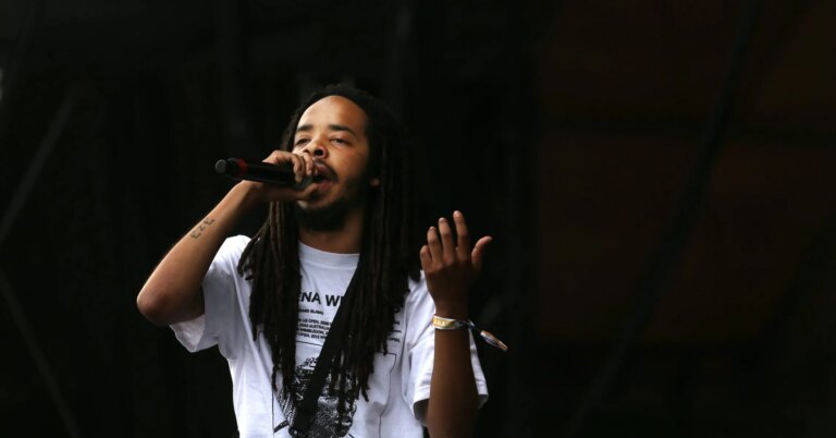 Earl Sweatshirt Drops Featureless Tracklist For “Live Laugh Love”