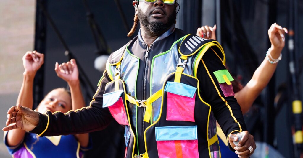 T-Pain Plays Drake's "Rich Baby Daddy" At Lollapalooza After Divisive Retirement Remarks