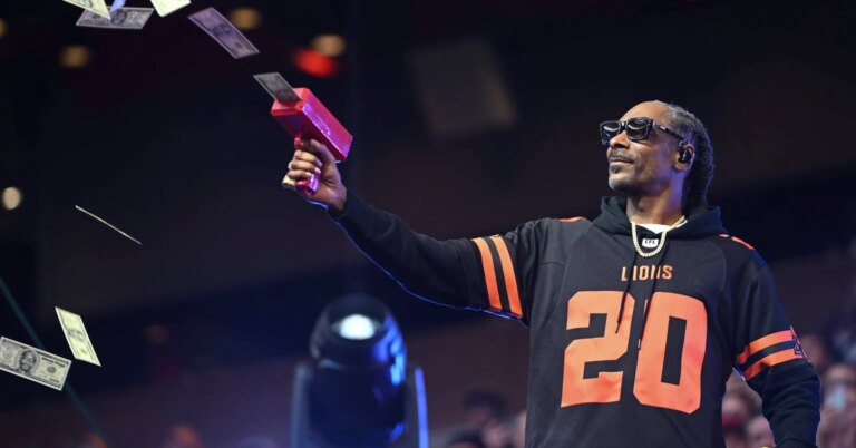 Harry-O’s Ex Wife Wants Snoop Dogg To Shut Death Row Down