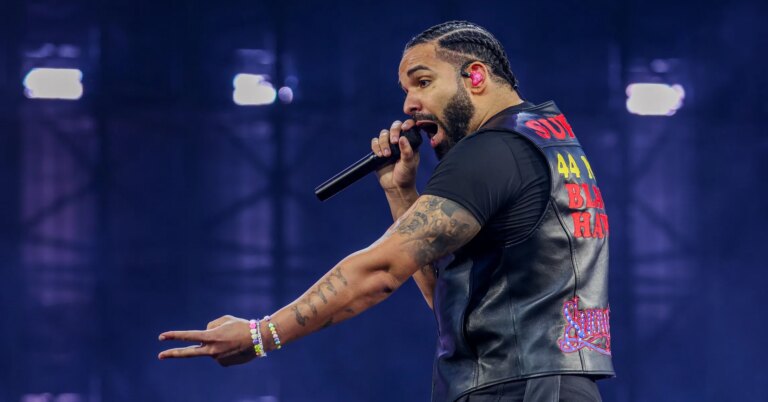 Hundreds Of Drake Fans Gather Outside His Germany Hotel Room