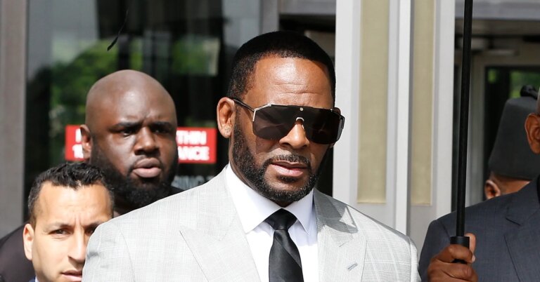 R Kelly Judge Refuses To Remove Prosecutors From Case