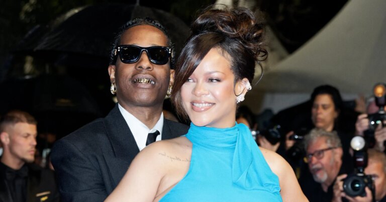 Rihanna Shows Off Baby Bump In L.A. With An Elaborate Outfit