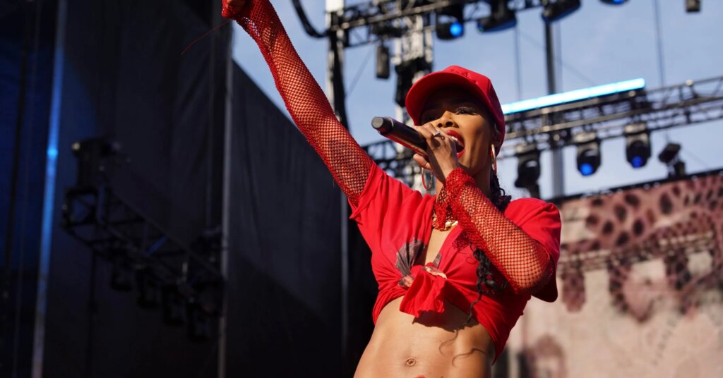 Teyana Taylor Requires Immediate Surgery On Her Vocal Cords Teyana Taylor Requires Immediate Surgery On Her Vocal Cords
