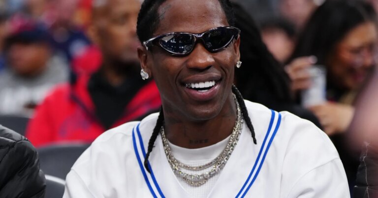 Travis Scott Hilariously Channels Future By Telling Fans He’s AI