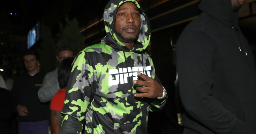 Cam’ron Says NBA YoungBoy Offered Dame Dash Million For Roc-A-Fella Cam’ron Says NBA YoungBoy Offered Dame Dash Million For Roc-A-Fella