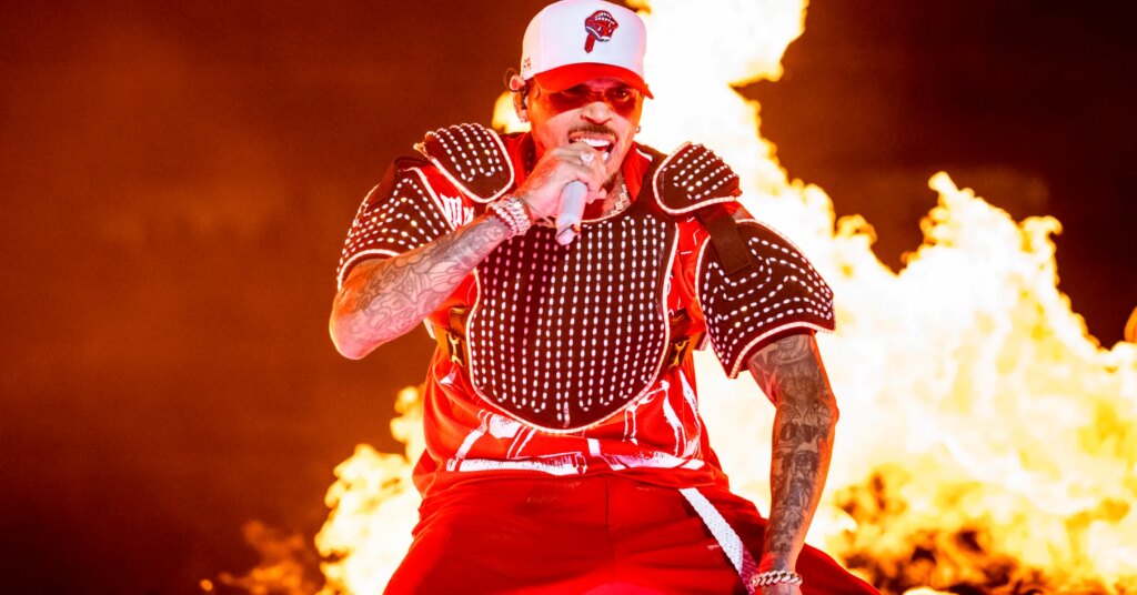 Chris Brown Off Social Media After Facing Heat From Kayla Nicole Show Chris Brown Off Social Media After Facing Heat From Kayla Nicole Show