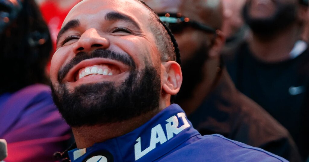 Drake Makes Fun Of Rick Ross With Witty Joke About Fake Jewelry Drake Makes Fun Of Rick Ross With Witty Joke About Fake Jewelry