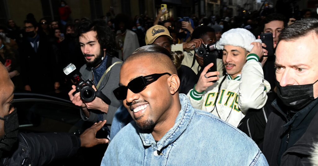 Footage Of Kanye West & Drake In The Studio In 2018 Surfaces Footage Of Kanye West & Drake In The Studio In 2018 Surfaces