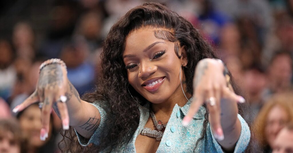 GloRilla Brings Out Mariah The Scientist In Resurfaced Viral Video GloRilla Brings Out Mariah The Scientist In Resurfaced Viral Video