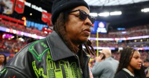 Jay-Z Seeks To Strip SA Accuser Of Anonymity In Defamation Case Jay-Z Seeks To Strip SA Accuser Of Anonymity In Defamation Case