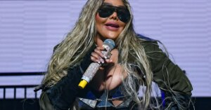 Lil Kim Shows Love To Chris Brown With “It Depends” Challenge Lil Kim Shows Love To Chris Brown With “It Depends” Challenge