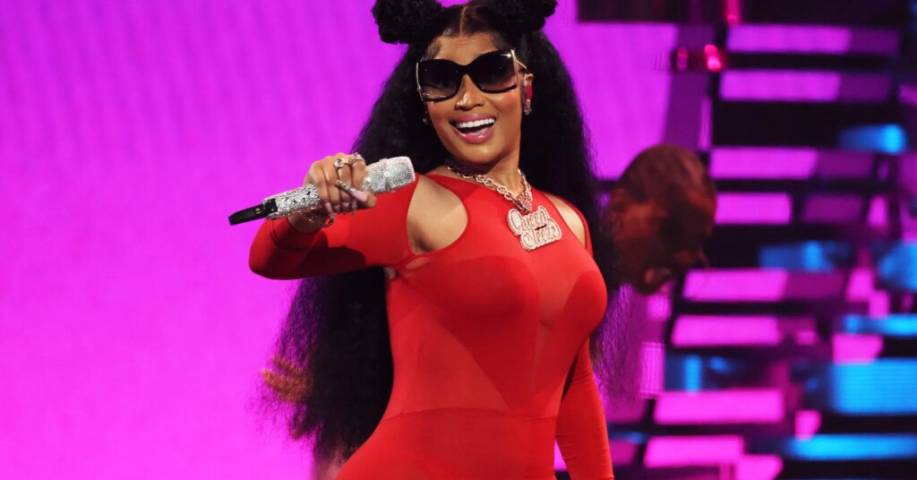 Nicki Minaj Expresses Interest In Potential Sabrina Carpenter Collaboration Nicki Minaj Expresses Interest In Potential Sabrina Carpenter Collaboration