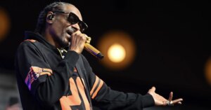 Snoop Dogg Drops New Zealand Show Over Promoter’s Conviction Snoop Dogg Drops New Zealand Show Over Promoter’s Conviction