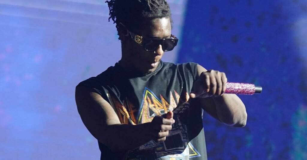 Young Thug Reveals He’s Delaying “UY SCUTI” Young Thug Reveals He’s Delaying “UY SCUTI”