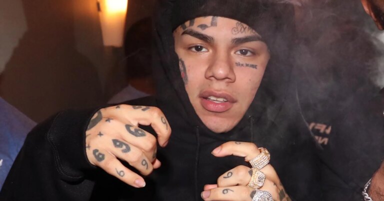 6ix9ine Mercilessly Trolls Young Thug’s Snitching & Top5’s Stabbing Again 6ix9ine Mercilessly Trolls Young Thug’s Snitching & Top5’s Stabbing Again