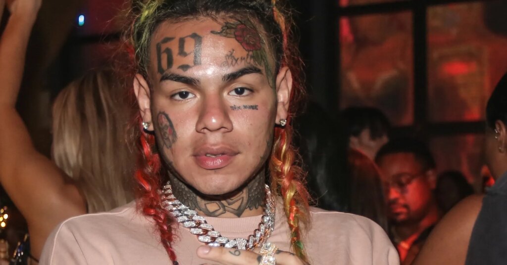 Bhad Bhabie & 6ix9ine Feud Online Over Claims About Her Underage Rap Flings Bhad Bhabie & 6ix9ine Feud Online Over Claims About Her Underage Rap Flings