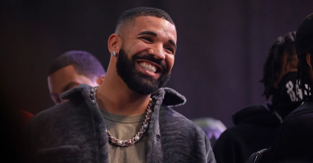 Drake Hilariously Taunts Shohei Ohtani & The Dodgers As The Blue Jays Take World Series Lead Drake Hilariously Taunts Shohei Ohtani & The Dodgers As The Blue Jays Take World Series Lead