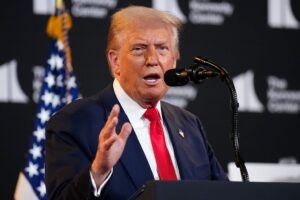 Trump Using Government Websites And Federal Employee Emails To Blame Democrats For Government Shutdown