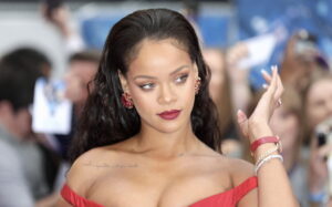 Rihanna’s Fenty Beauty Foundation ReAs Greatest Invention