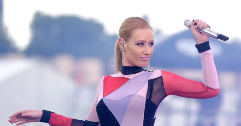Iggy Azalea’s NSFW Antics On Neon’s Livestream Go Viral