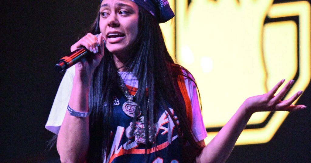 Karrahbooo Stars In Mariah The Scientist Video Amid Lil Yachty Feud