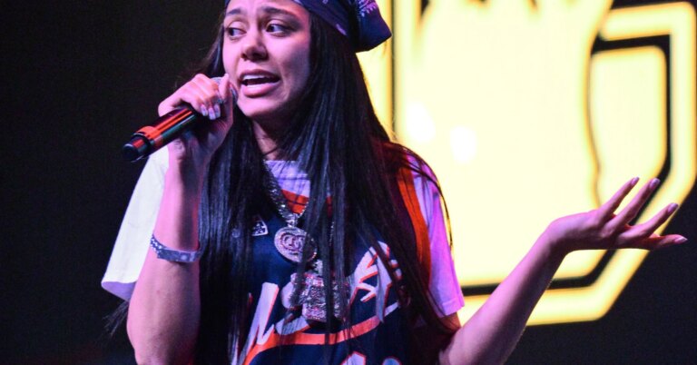 Karrahbooo Stars In Mariah The Scientist Video Amid Lil Yachty Feud