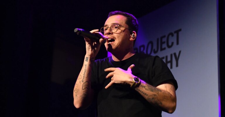 Logic Brutally Rips Into Fan For Texting During His Concert
