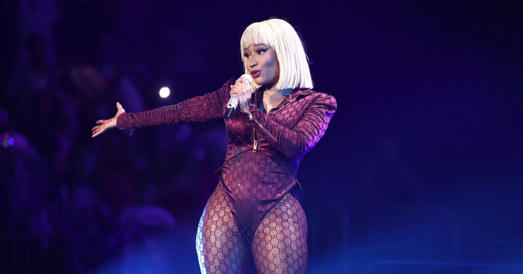 Nicki Minaj Keeps Hyping Up New Album And Claims Her Ideas Were Stolen Nicki Minaj Keeps Hyping Up New Album And Claims Her Ideas Were Stolen