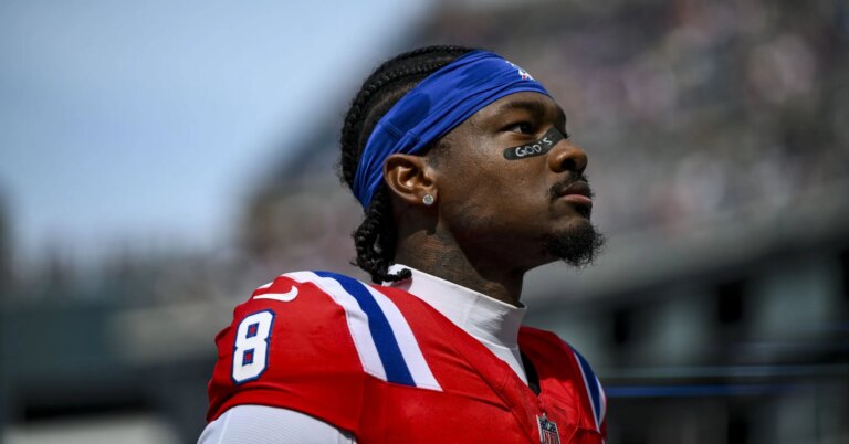 Stefon Diggs & The New England Patriots Get Rowdy To NBA YoungBoy