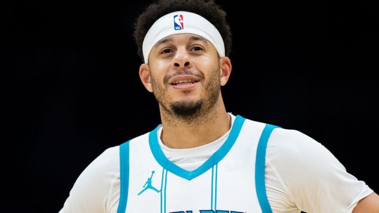 Seth Curry Joins Brother Stephen Curry At The Golden State Warriors, Marking A First In Their Careers