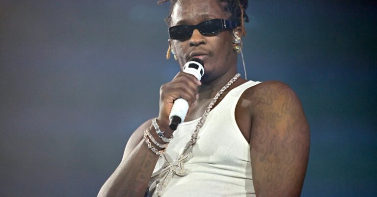 Young Thug Performs In Middle Of Crazed Moshpit At ComplexCon Young Thug Performs In Middle Of Crazed Moshpit At ComplexCon
