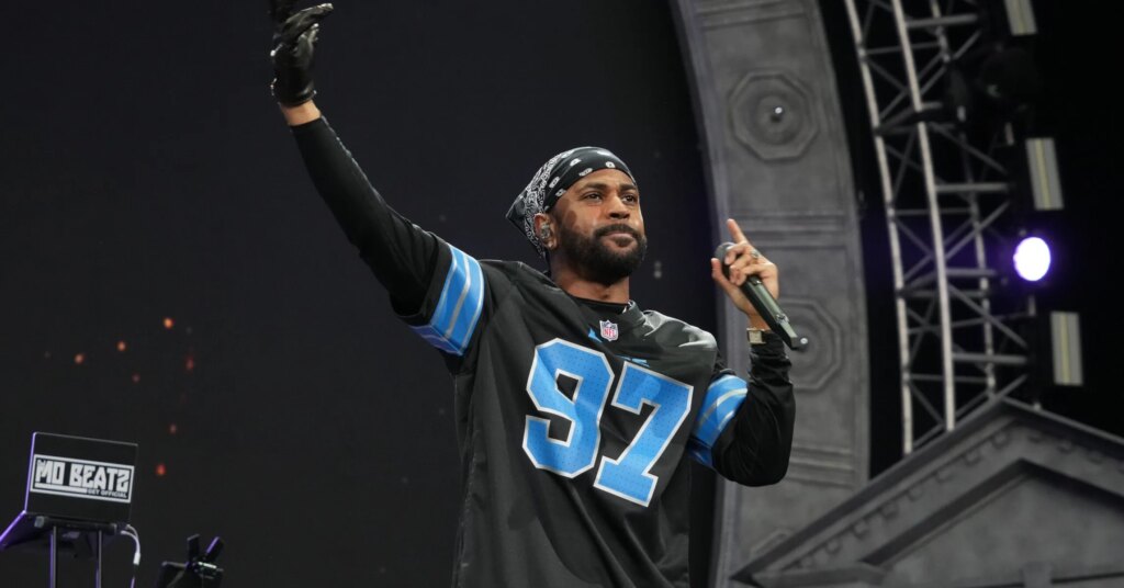 Big Sean Seemingly Denies Breaking Up With Jhene Aiko At All