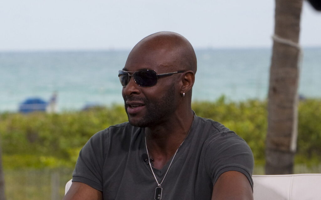 NFL Legend Jerry Rice Pays 7K To Clear College Lunch Debt