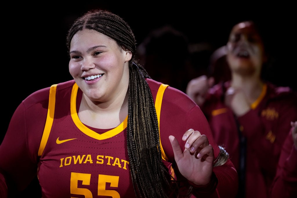 Audi Crooks Breaks 1984 Report By Scoring 43 factors In Below 20 Minutes For Iowa