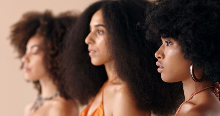 New York Girl’s 6-Foot Afro Units Guinness World Report