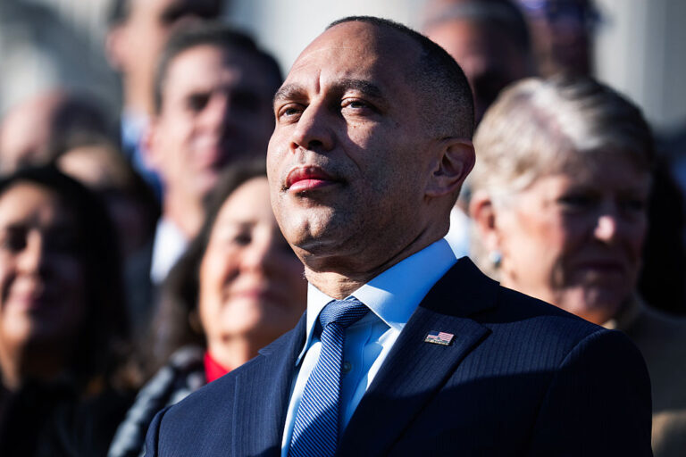 Hakeem Jeffries Says ACA Subsidies Bill Has Bipartisan Support