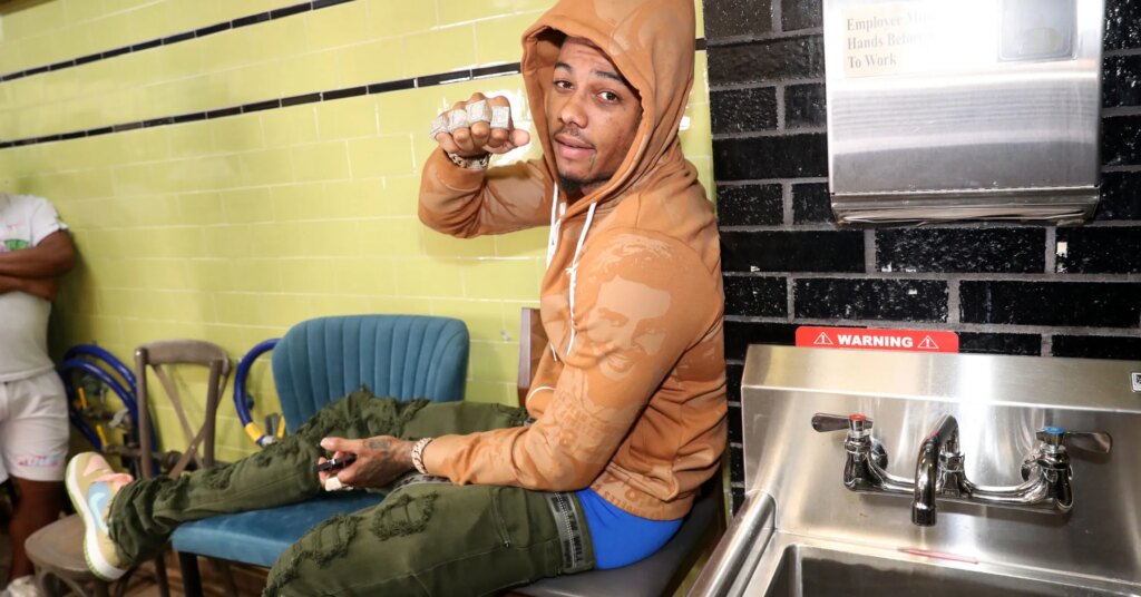 Blueface Trolls Soulja Boy While Owing 0k In Lawsuit Debt