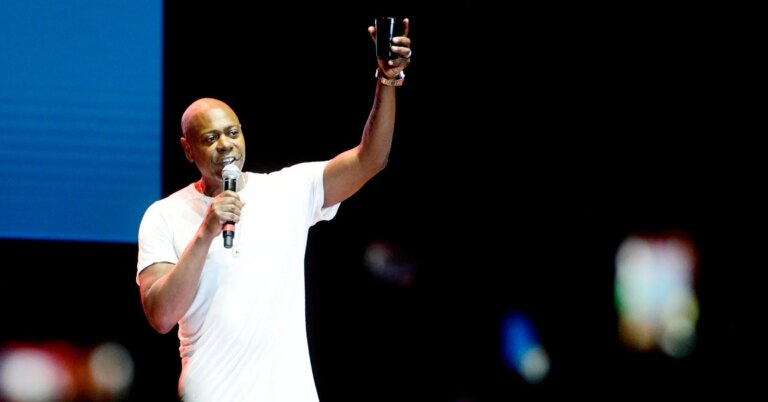 Dave Chappelle Jokes About Missing His Chance With Diddy & Cassie