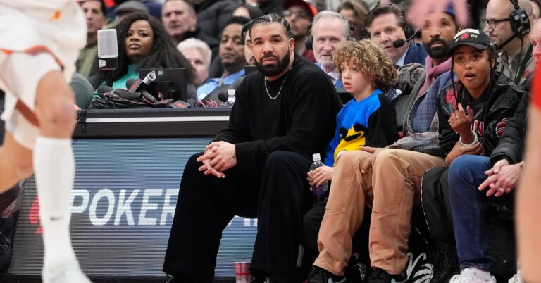 Drake Pops Out In Houston While Fans Beg For New Album “ICEMAN”