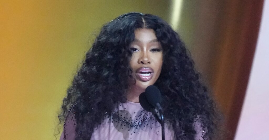SZA Calls Out White Home For Utilizing Her Music In Professional-ICE Submit