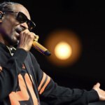 Snoop Dogg Draws Eye Rolls & Groans Over His NFL Netflix Show