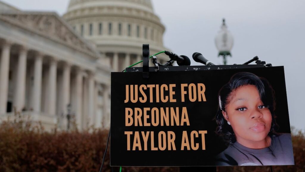 Justice For Breonna Taylor Act, Endorsed By Congressional Black Caucus, Would Ban No-Knock Warrants Nationwide