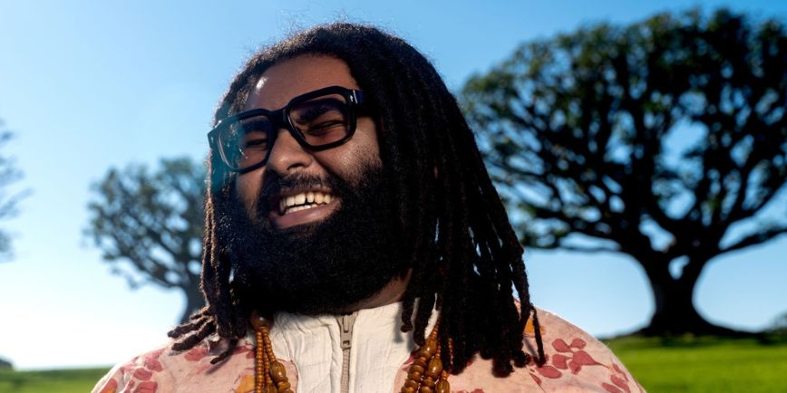 Elmiene Announces ‘Sounds for Someone Tour’: See Dates