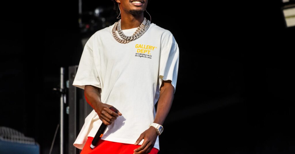 Lil Tjay Has Some Bars For Adin Ross On New Song “Can’t Change”